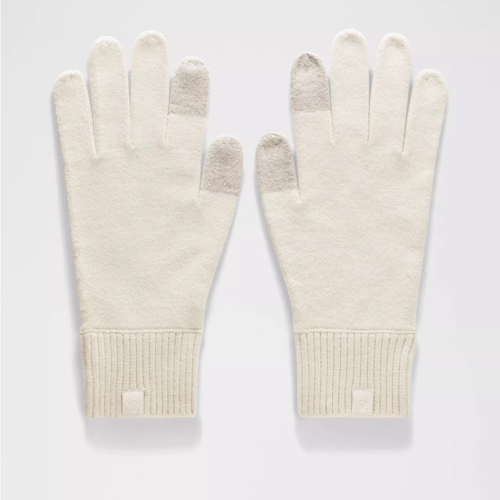 lululemon Warm Revelation Gloves